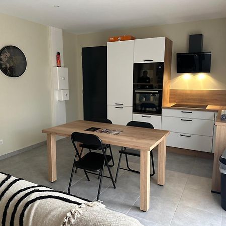 Maison T3 Dans Un Village Calme Saint-Mitre-les-Remparts Exterior foto
